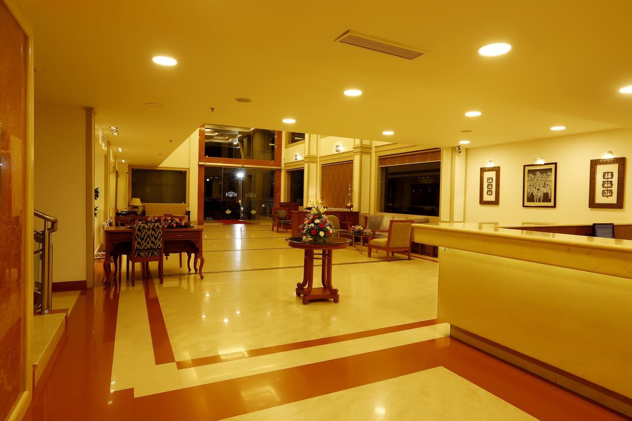 Hotel Arcadia Regency Alappuzha Exterior foto